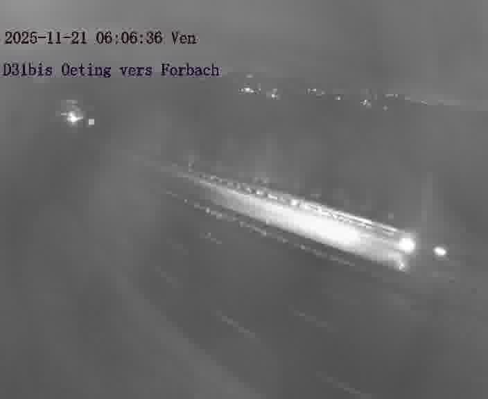 Caméra routière située sur D31bis (France) à Oeting, orientée vers Forbach, surveillant en continu la circulation locale et régionale.