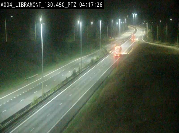 Webcam E411 à hauteur de la sortie 25 de Libramont menant vers Bouillon, Sedan et Reims via la N89. Vue orientée vers Bruxelles