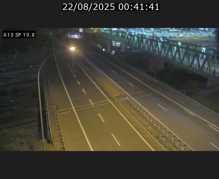 Traffic live webcam Luxembourg Croix de Bettembourg - A13 direction Esch-sur-Alzette - BK 19.8