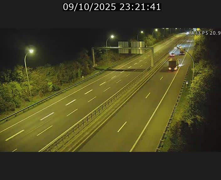 Traffic live webcam Luxembourg Croix de Bettembourg, rond-point d'Hellange - A13 direction Allemagne - BK 20.9