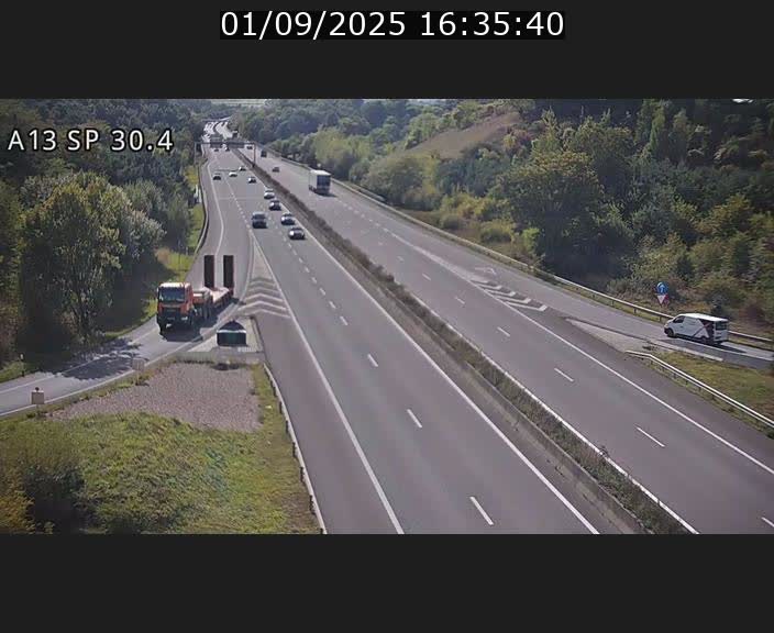 Traffic live webcam Luxembourg Altwies - A13 direction Luxembourg-ville - BK 30.4