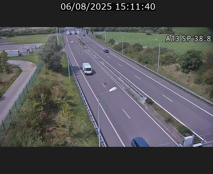 Webcam autoroute A13 à l'entrée ouest du tunnel Markusbierg à Schengen. Vue orientée vers le tunnel et l'Allemagne