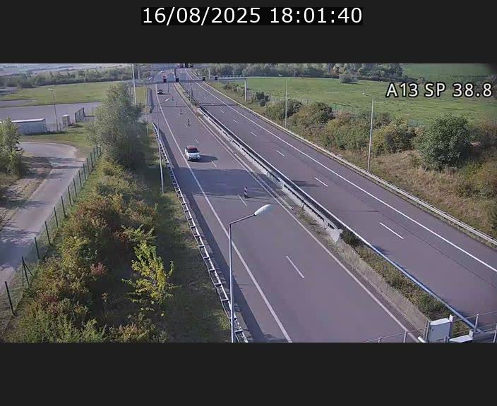 Webcam autoroute A13 à l'entrée ouest du tunnel Markusbierg à Schengen. Vue orientée vers le tunnel et l'Allemagne