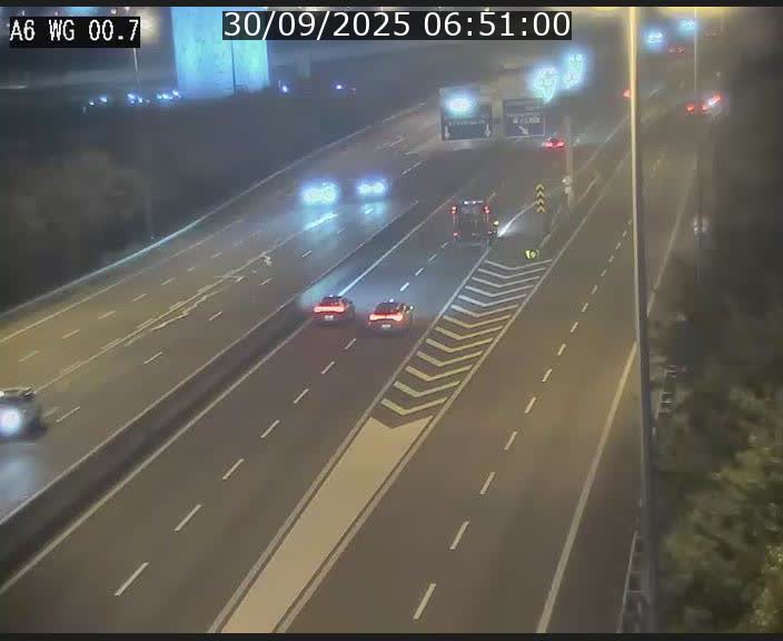 Traffic live webcam Luxembourg Croix de Cessange - A6 - BK 0.7 - direction A3 France