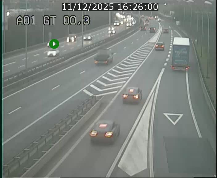 Traffic live webcam Luxembourg Croix de Gasperich - A1 direction Kirchberg - BK 0.3