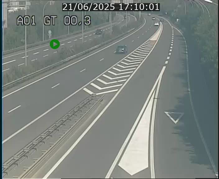 Traffic live webcam Luxembourg Croix de Gasperich - A1 direction Kirchberg - BK 0.3