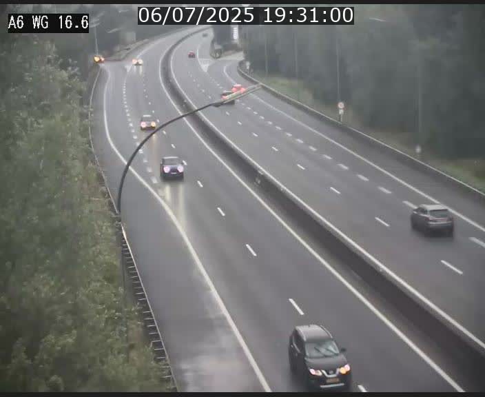 Traffic live webcam Luxembourg Aire de Capellen - A6 - BK 16.6 - direction Luxembourg/France/Allemagne
