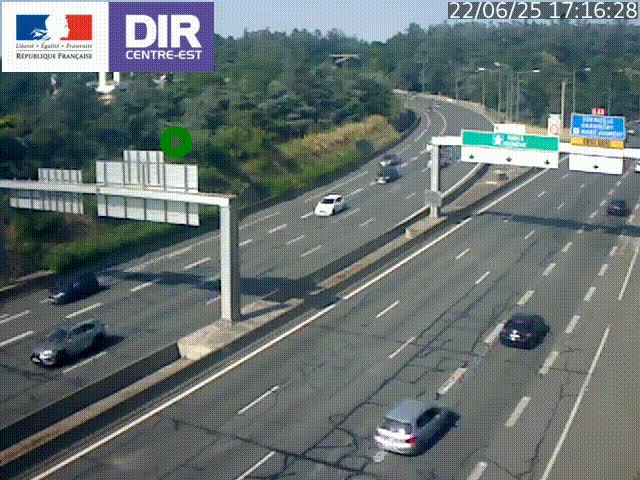Caméra de circulation routière sur le boulevard périphérique Laurent Bonnevay de Lyon (D383) à hauteur de Bron, avant la jonction avec l'A43. Vue orientée vers l'échangeur