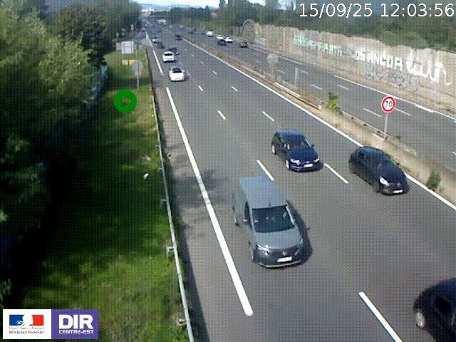 Webcam à Bron sur l'A43 à la jonction avec le boulevard périphérique de Lyon (D383). Vue orientée vers Lyon