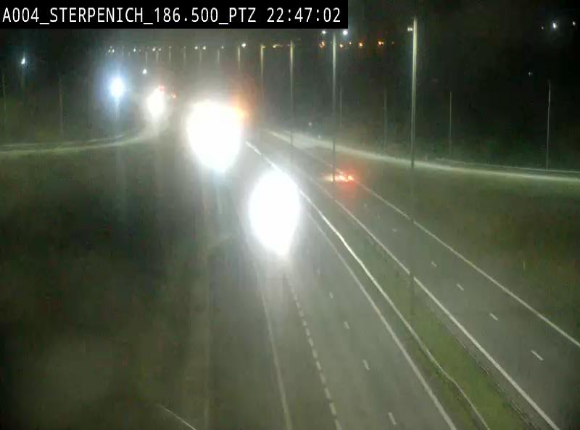 Webcam E411 à Sterpenich en Belgique près de la frontière du Luxembourg. Vue orientée vers Bruxelles