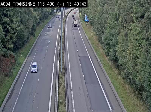 Caméra trafic E411 (A4) - Transinne direction Namur - BK 113.425