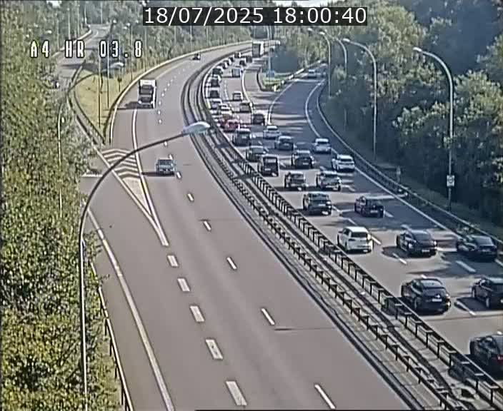 Webcam traffic A4 Luxembourg - BK 3.8 - Leudelange (direction Esch sur Alzette)