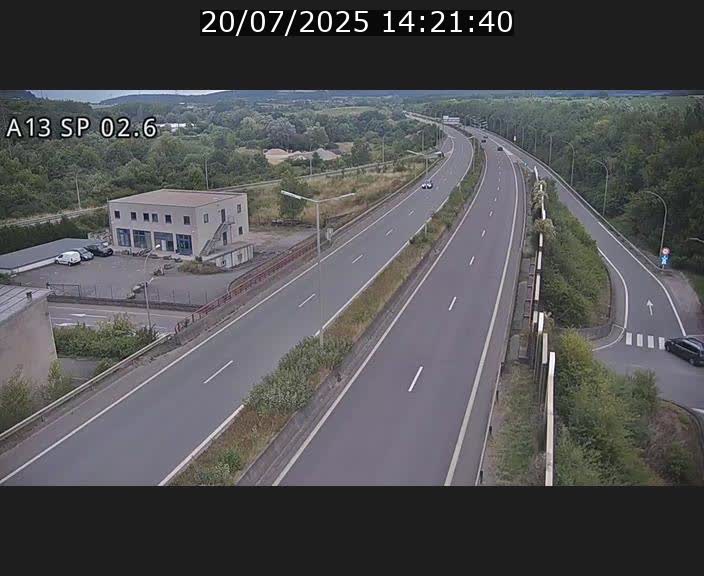 Traffic live webcam Luxembourg Sanem - A13 direction Pétange - BK 2.6