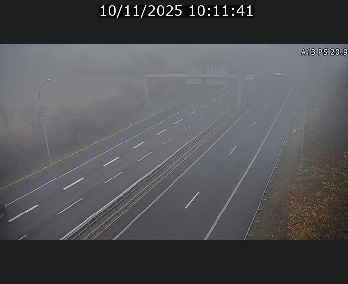 Traffic live webcam Luxembourg Croix de Bettembourg, rond-point d'Hellange - A13 direction Allemagne - BK 20.9