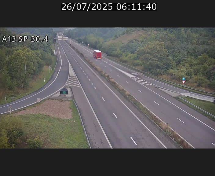 Traffic live webcam Luxembourg Altwies - A13 direction Luxembourg-ville - BK 30.4