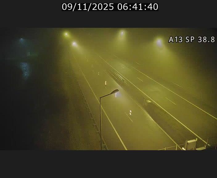 Webcam autoroute A13 à l'entrée ouest du tunnel Markusbierg à Schengen. Vue orientée vers le tunnel et l'Allemagne