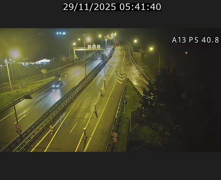 Webcam autoroute A13 à la sortie est du tunnel Markusbierg à Schengen. Vue sur le pont de la Moselle, vers l'Allemagne