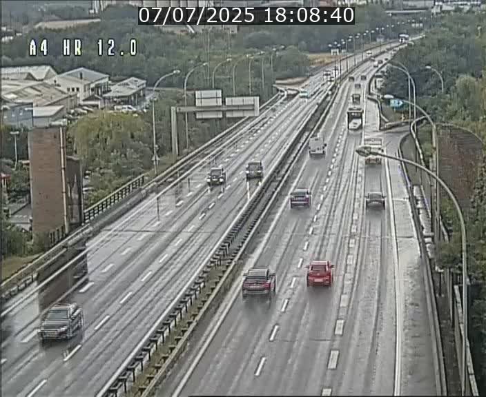 Traffic live webcam Luxembourg Jonction Foetz - A4 - BK 12.0 - direction Esch sur Alzette