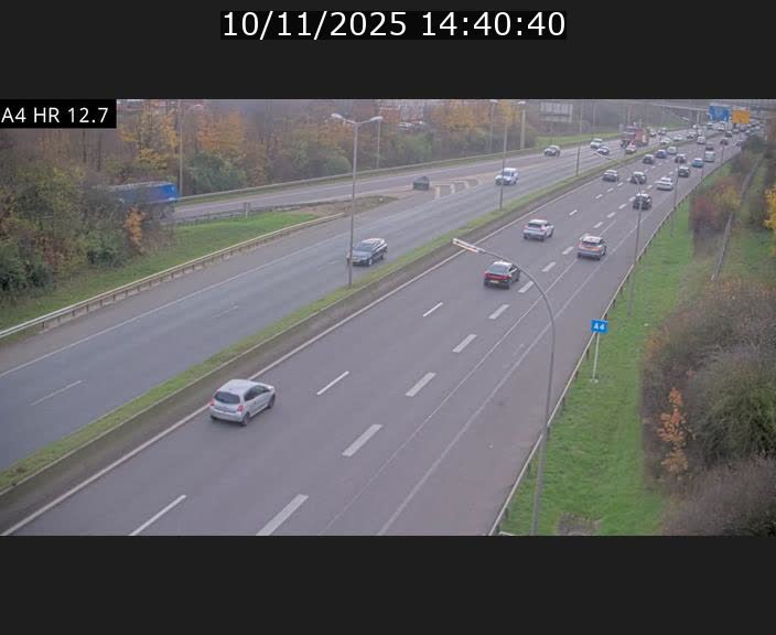 Traffic live webcam Luxembourg Esch sur Alzette - A4 - BK 12.7 - direction Esch-Belval