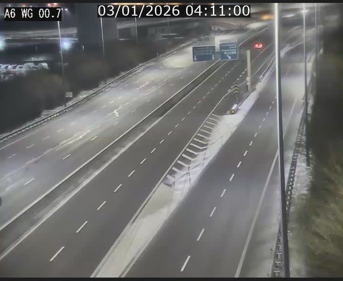 Traffic live webcam Luxembourg Croix de Cessange - A6 - BK 0.7 - direction A3 France