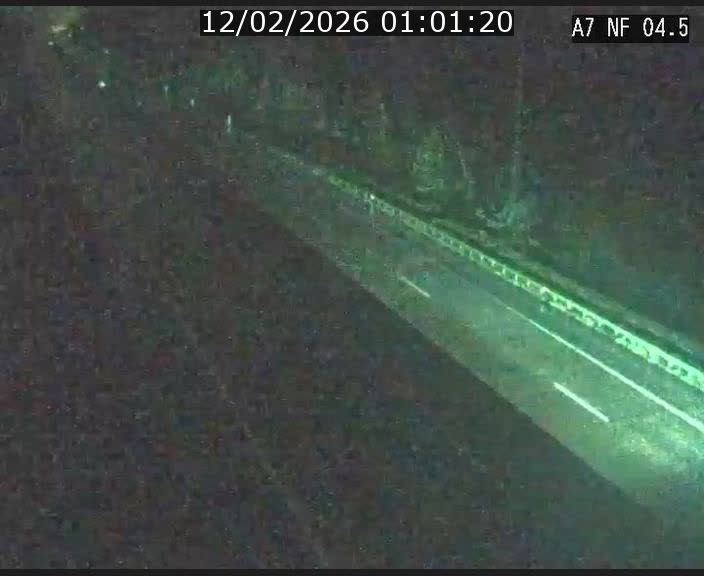 Caméra autoroute Luxembourg A7 - Passage à gibier Rëngelbour - direction Tunnel Grouft