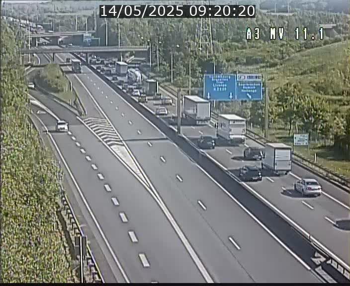Traffic live webcam Luxembourg Croix de Bettembourg A3 - BK 11.1 - direction Luxembourg-ville