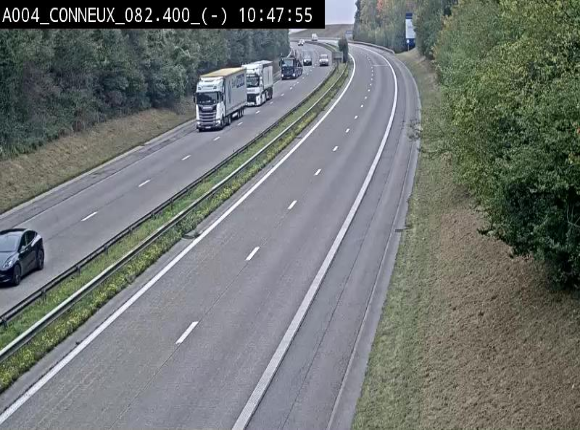 Webcam sur l'E411 avant les sorties 20 menant à Ciney, Dinant et Achêne. Vue orientée vers Namur