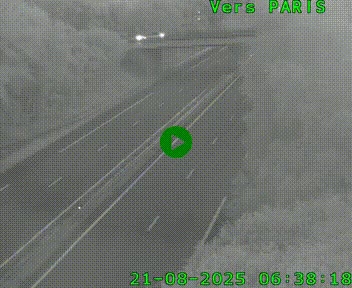Caméra routière sur l'autoroute A20 au nord de Limoges, à la jonction avec la N520. Vue orientée vers Paris