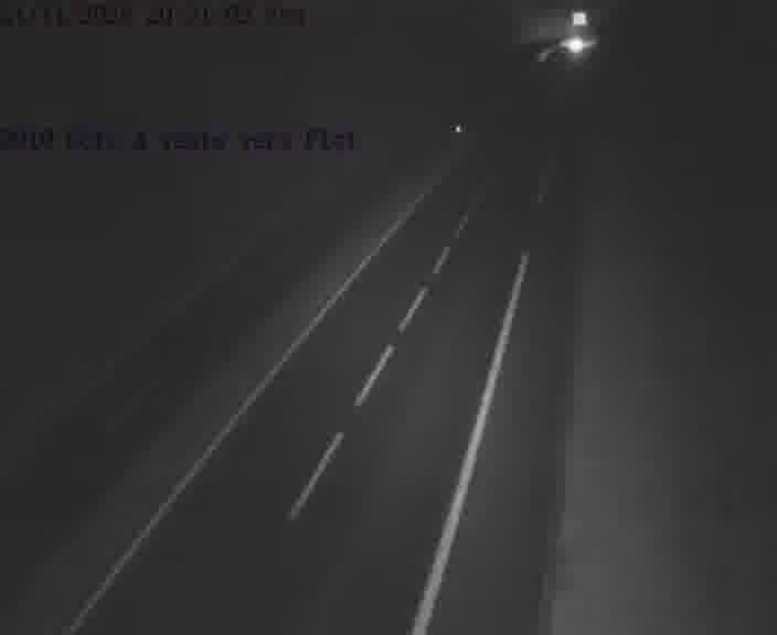 Webcam sur la D910 située dans la Côte des 4 vents. Vue orientée vers le haut de la côte, vers Faulquemont