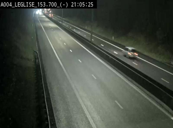 Webcam autoroute A4 (E411-E25) à Léglise, avant la jonction avec la N40. Vue orientée vers Bruxelles