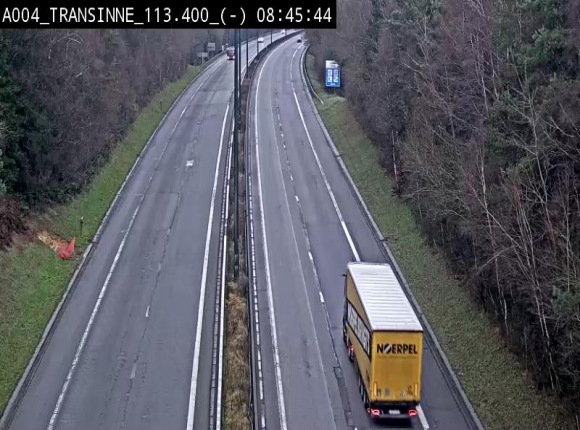 Caméra trafic E411 (A4) - Transinne direction Namur - BK 113.425