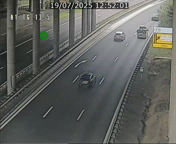 Traffic live webcam Luxembourg Senningen - A1 direction Luxembourg - BK 13.5