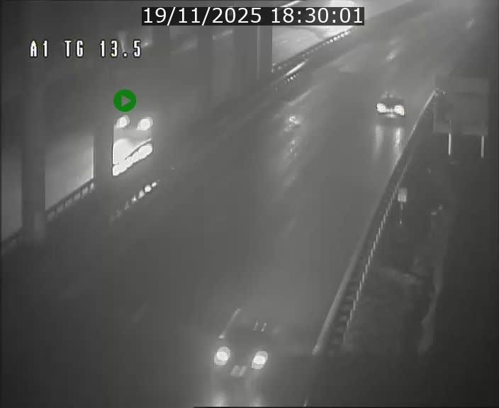 Traffic live webcam Luxembourg Senningen - A1 direction Luxembourg - BK 13.5