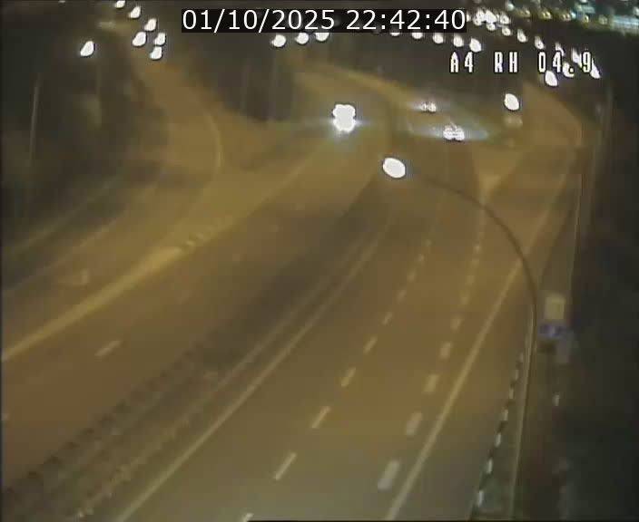Traffic live webcam Luxembourg Leudelange - A4 - BK 4.9 - direction Luxembourg