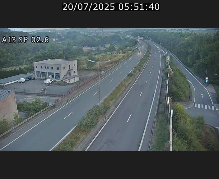 Traffic live webcam Luxembourg Sanem - A13 direction Pétange - BK 2.6