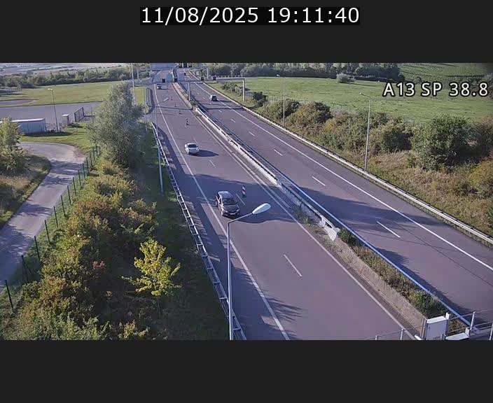 Webcam autoroute A13 à l'entrée ouest du tunnel Markusbierg à Schengen. Vue orientée vers le tunnel et l'Allemagne