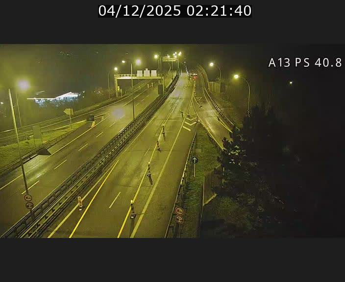 Webcam autoroute A13 à la sortie est du tunnel Markusbierg à Schengen. Vue sur le pont de la Moselle, vers l'Allemagne