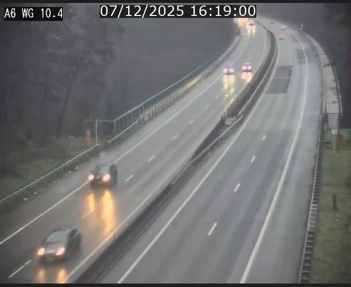 Traffic live webcam Luxembourg Mamer - A6 - BK 10.4 - direction Luxembourg/France/Allemagne