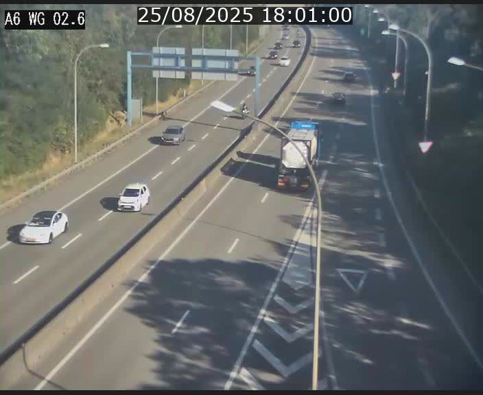 Traffic live webcam Luxembourg Croix de Cessange - A6 - BK 2.6 - direction France/Allemagne