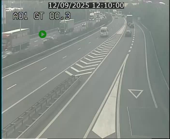 Traffic live webcam Luxembourg Croix de Gasperich - A1 direction Kirchberg - BK 0.3