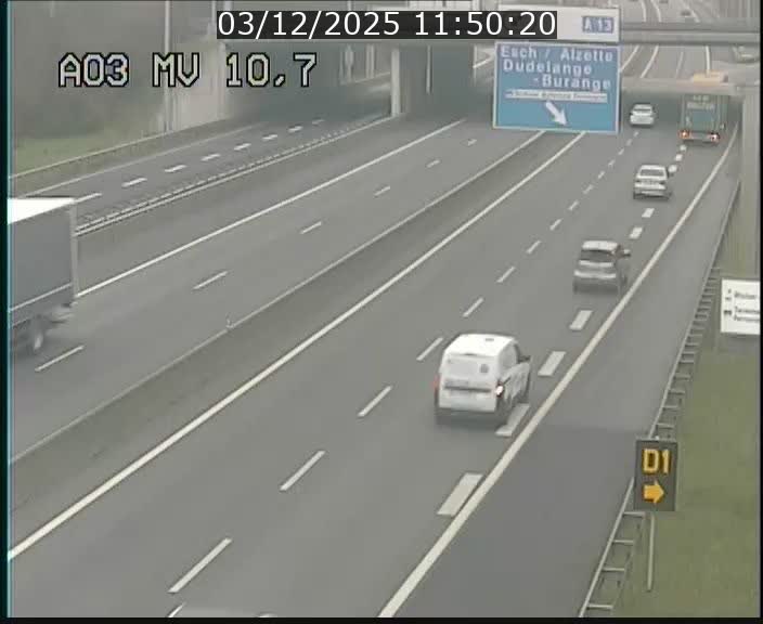 Traffic live webcam Luxembourg Croix de Bettembourg - A3 - BK 10.7 - direction France