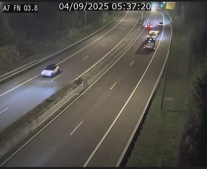 Caméra autoroute Luxembourg A7 - Passage à gibier Rëngelbour - direction Tunnel Stafelter