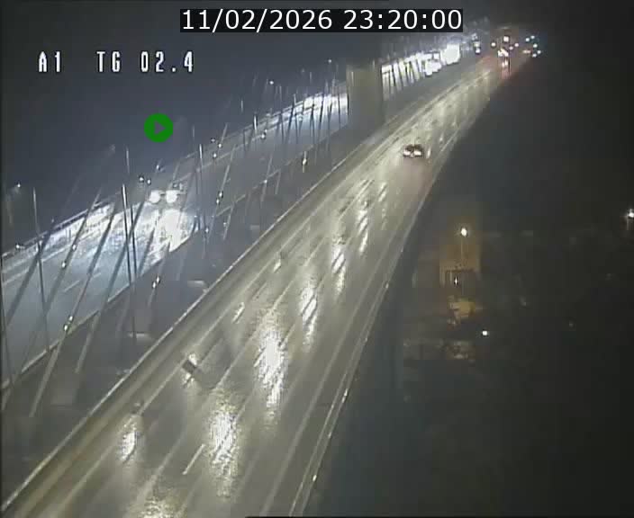Traffic live webcam Luxembourg Sandweiler - A1 direction Luxembourg-ville - BK 2.4
