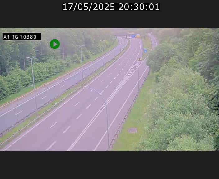 Traffic live webcam Luxembourg Senningerberg - A1 direction Luxembourg Kirchberg - BK 10.3