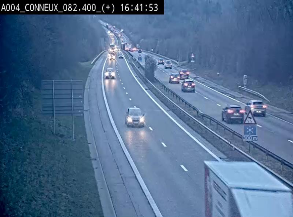 Webcam à hauteur de Conneux sur l'E411 en direction du sud de la Belgique