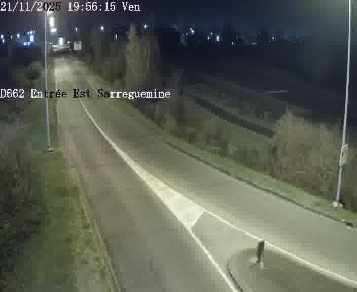 Point de vue trafic déployé sur D662 (France) à Sarreguemines, regardant vers Sarreguemines, aidant conducteurs et services à anticiper les flux.