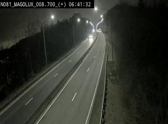 Webcam sur la N81 (E411) à hauteur de la jonction avec la N883. Vue orientée vers Longwy