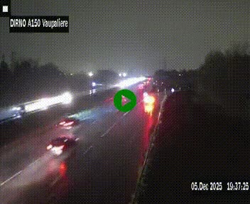 Webcam autoroute A150 à hauteur de La Vaupalière en périphérie de Rouen. Vue orientée vers Rouen