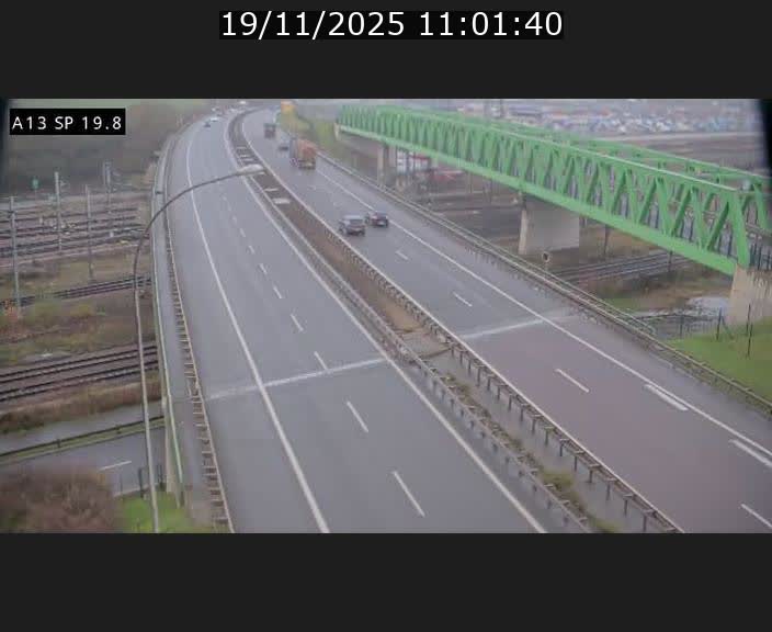 Traffic live webcam Luxembourg Croix de Bettembourg - A13 direction Esch-sur-Alzette - BK 19.8
