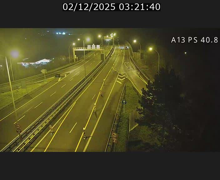 Webcam autoroute A13 à la sortie est du tunnel Markusbierg à Schengen. Vue sur le pont de la Moselle, vers l'Allemagne